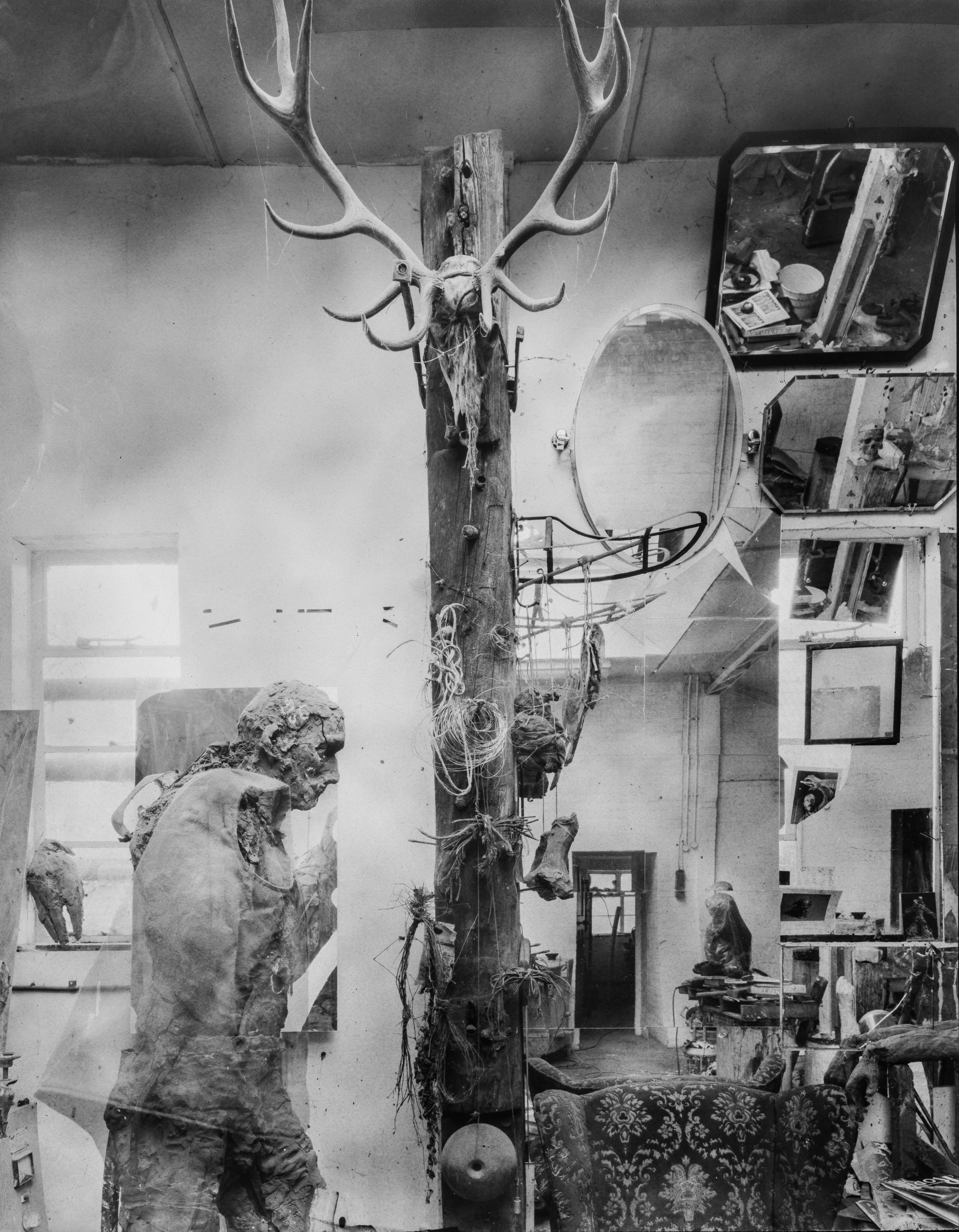 Paper Negative, LE Studio